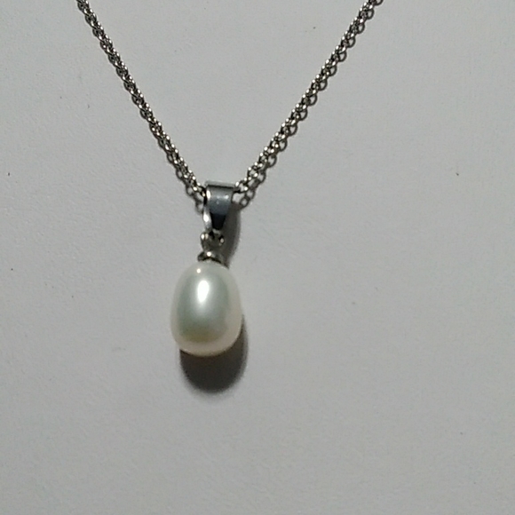 3/$50💎 Pearl Necklace - Picture 1 of 1